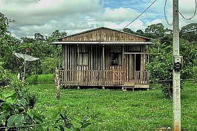 MORADIA DE AGRICULTOR EM CAPIXABA=ACRE 
POR JEZAFLU=ACRE=BRASIL  - CAPIXABA - AC