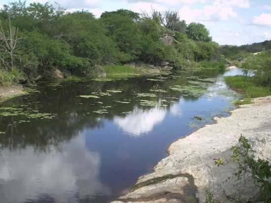 LAGO DO POO PRETO, POR ROBENALDO DANTAS - NOVA PALMEIRA - PB