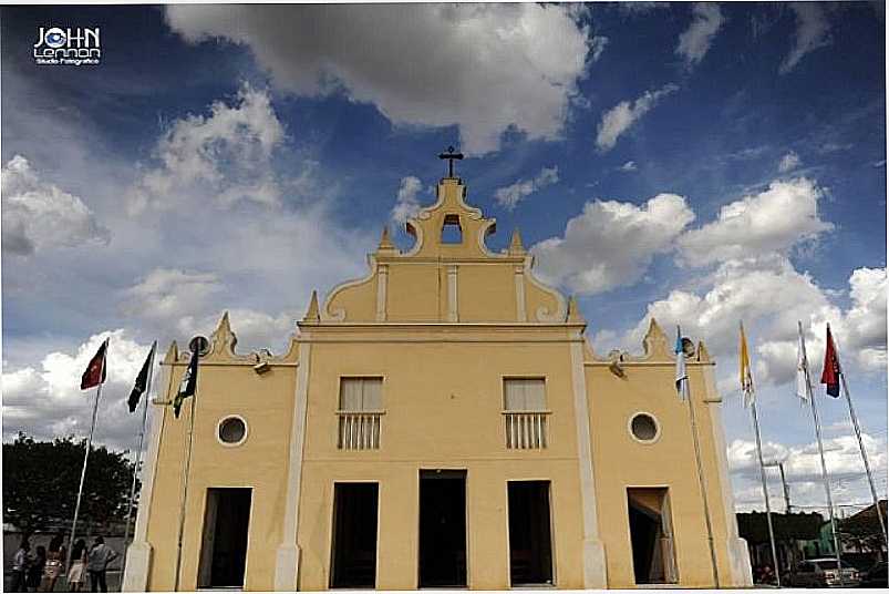 IGREJA DE SO SEBASTIO, SITUADA EM LARGO TEODSIO DE OLIVEIRA LDO, OLIVEDOS/PB. - OLIVEDOS - PB