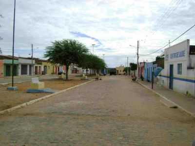 AVENIDA EM PINDURO, POR ANA - PINDURO - PB