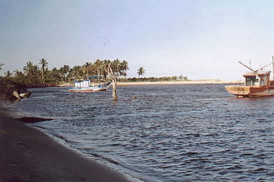 BARCOS EM CARAVA-FOTO:MARCELO BELIQUE - CARAIVA - BA