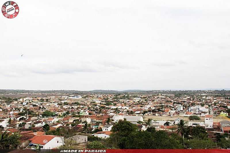 QUEIMADAS PB - VISTA DA PEDRA DO TOURO - FOTO SILVANO SILVA - QUEIMADAS - PB