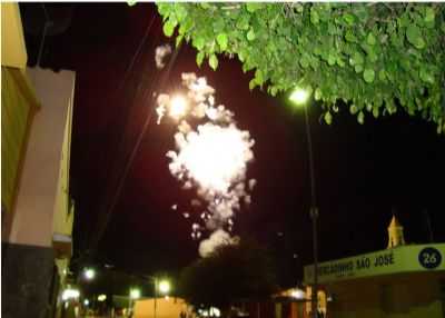 NOITE DE FESTA NO CENTRO DA CIDADE, POR ANTHONIO LUCAS FERREIRA NETO - SALGADO DE SO FLIX - PB