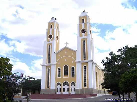 IGREJA MATRIZ DE SANTA LUZIA-PB-FOTO:VICENTE A. QUEIROZ - SANTA LUZIA - PB