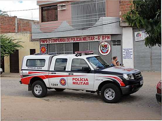 BATALHO NA ESTRADA DA RUA DA PUEIRA , POR LAMARTINE NOBRE - SO JOO DO RIO DO PEIXE - PB