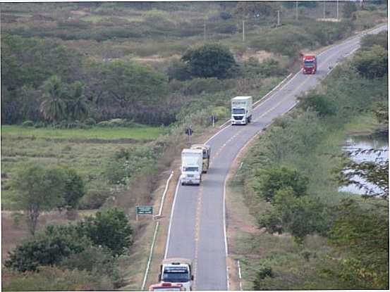 ESTRADA QUE LIGA UIRANA A SO JOO, POR LAMARTINE NOBRE - SO JOO DO RIO DO PEIXE - PB