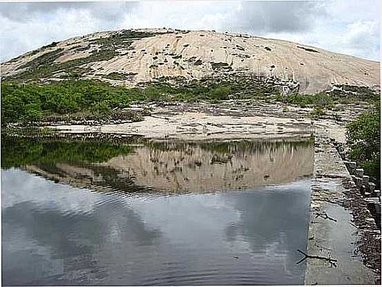 AUDE E A SERRA DE JATOB EM SERRA BRANCA-PB-FOTO:ANDR MOTA E AMIGOS - SERRA BRANCA - PB