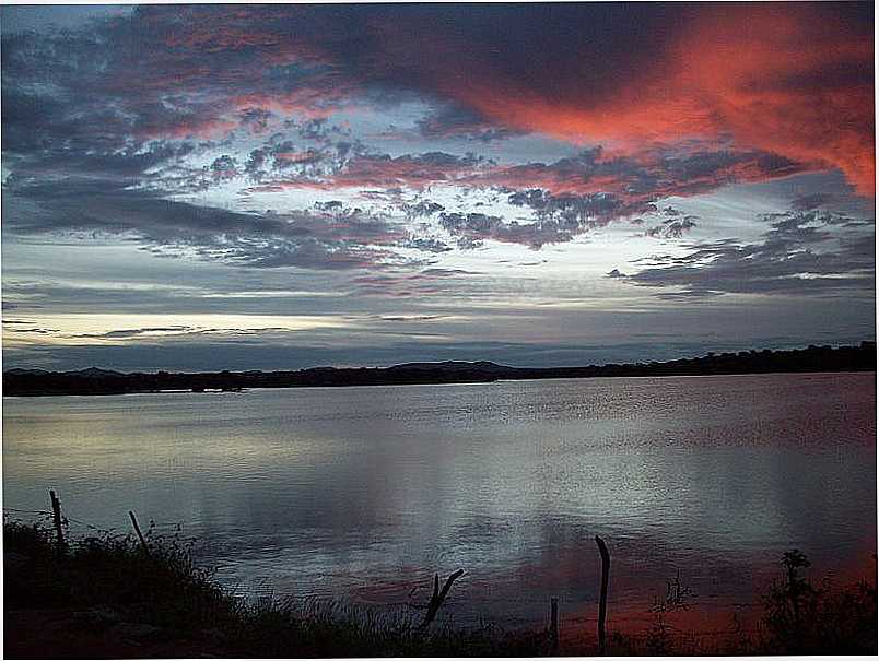 SERRA BRANCA-PB-PR DO SOL NO AUDE-FOTO:ANDR MOTA - SERRA BRANCA - PB