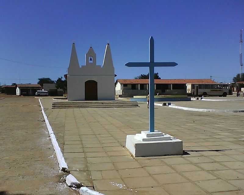 CASA NOVA-BA-IGREJA NO CENTRO DO POVOADO DE LAGO-FOTO:ADALBERTO ELETRICISTA - CASA NOVA - BA