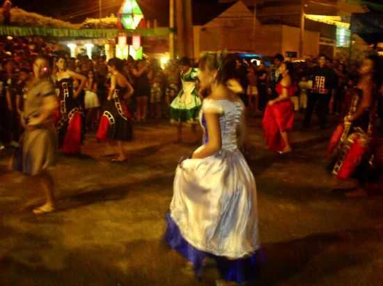 APRESENTAES JUNINAS , POR LUIZ DOUGLAS GOMES DE ARAUJO - VISTA SERRANA - PB