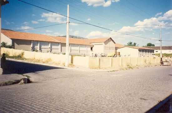 ESCOLA NICOLAU SIQUEIRA, POR J.SANTOS DE MELO - GUAS BELAS - PE