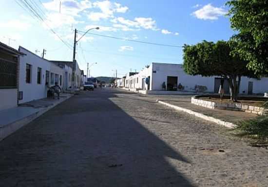 PRAA E AVENIDA DE CATINGAL-BA-FOTO:AGNCIA AM - CATINGAL - BA