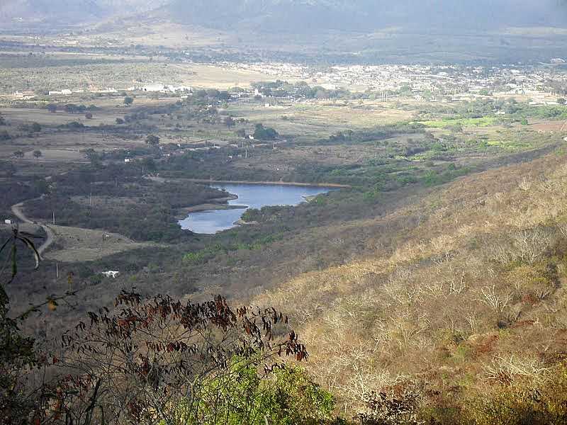 ARCOVERDE-PE-LAGO NA SERRA DO JACAR-FOTO:NOVAIS ALMEIDA - ARCOVERDE - PE