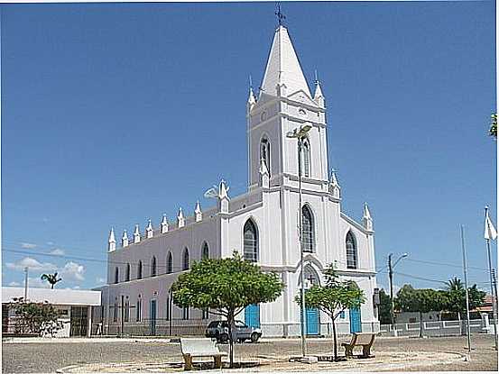 IGREJA-FOTO:LUCIANO OTVIO - BELM DE SO FRANCISCO - PE