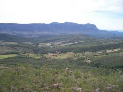 AOS FUNDOS SERRA DA TROMBA, POR FELIPE ADRIANO - CATOLS - BA