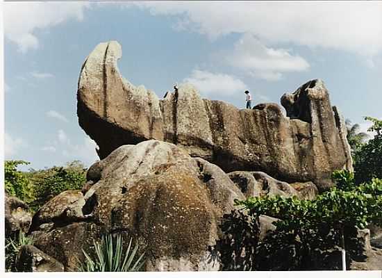 PEDRA DO NAVIO-FOTO:IVMEDEIROS - BOM JARDIM - PE