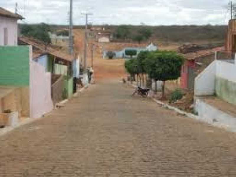 CACHOEIRA DO ROBERTO-PE-RUA DA CIDADE-FOTO:WWW.BLOGBRUNOBRITO.COM  - CACHOEIRA DO ROBERTO - PE