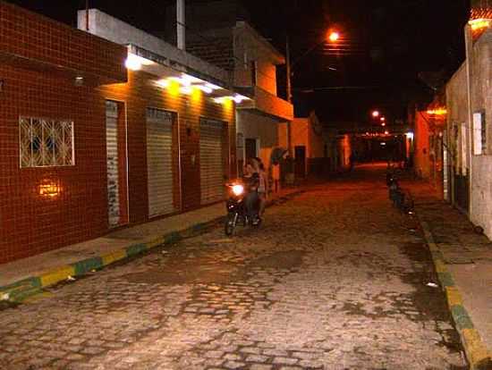RUA PETRONLA ESPNDOLA-FOTO:MARIANA DE ALMEIDA - CACHOEIRINHA - PE