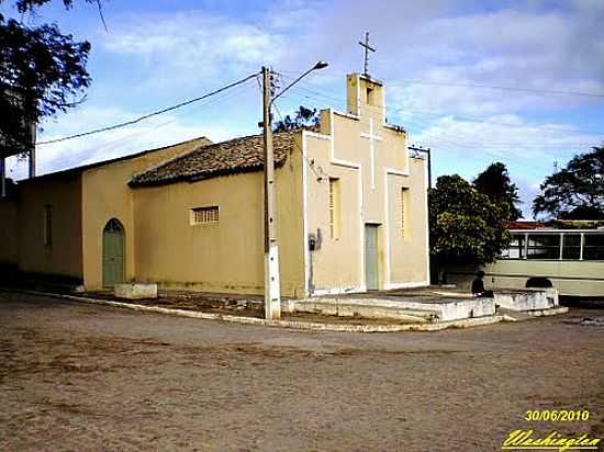 IGREJA EM VILA CARNEIRO-FOTO:WASHINGTON@SILVA - CARNEIRO - PE