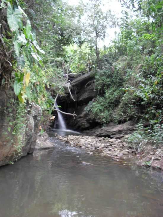 CACHOEIRA DO CARVO, POR CLEYTON FOS E JOO PAULO - CONDADO - PE