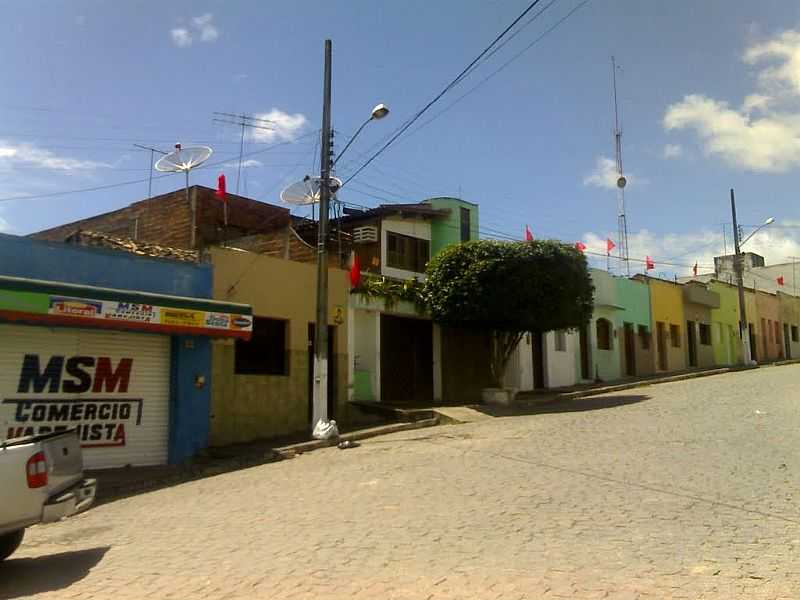 CUPIRA-PE-RUA PEDRO SUCENA-FOTO:CAMGACEIRO - CUPIRA - PE