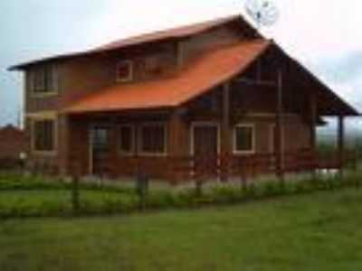 CASA NA MONTANHA, POR SILVINHA - GRAVAT - PE