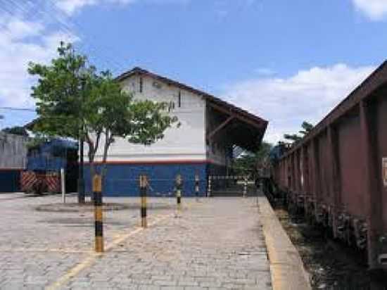 ESTAO FERROVIRIA-FOTO:ESTACOESFERROVIARIAS.COM.BR  - CINCO RIOS - BA