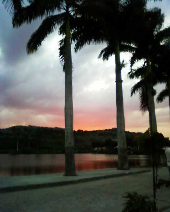 POR DO SOL NO AUDE MUNICIPAL DA CIDADE, POR ANNIMO!  - IBIRAJUBA - PE