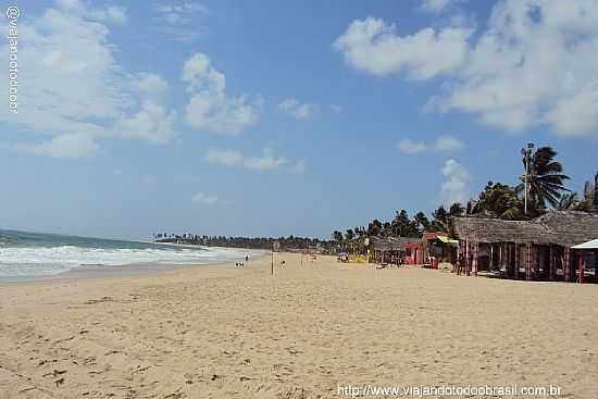 QUIOSQUES NA PRAIA DE MARACAPE EM IPOJUCA-PE-FOTO:SERGIO FALCETTI - IPOJUCA - PE