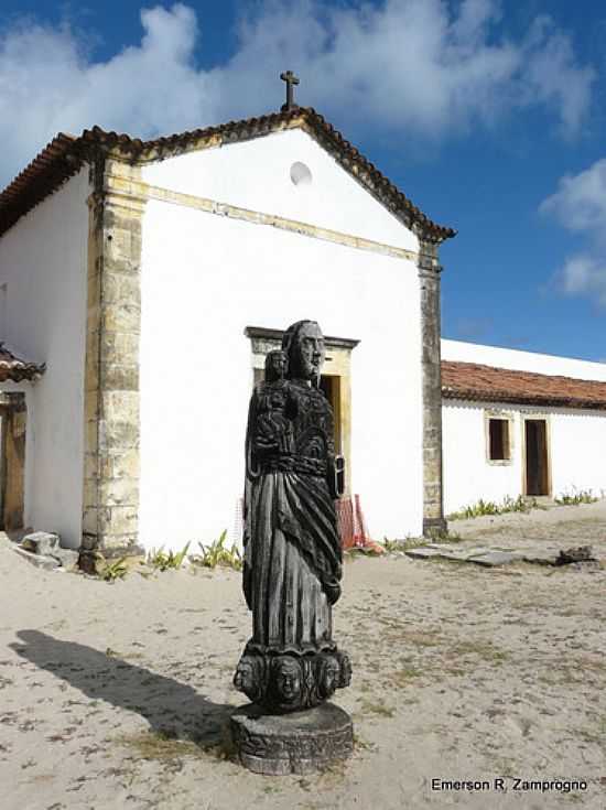 ESCULTURA EM MADEIRA NO INTERIOR DO FORTE DE ITAMARAC-PE-FOTO:EMERSON R. ZAMPROGNO - ITAMARAC - PE