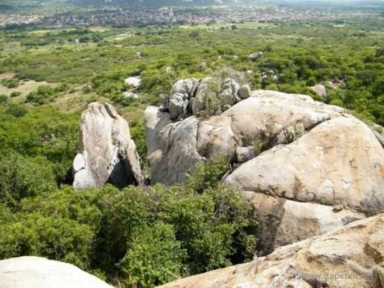 PEDRA DO GAVIO, POR ELIANA - ITAPETIM - PE