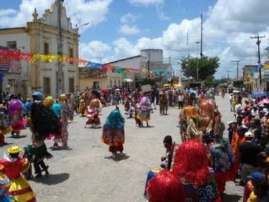 LARGO DA IGREJA, POR EDIVALDO - ITAQUITINGA - PE