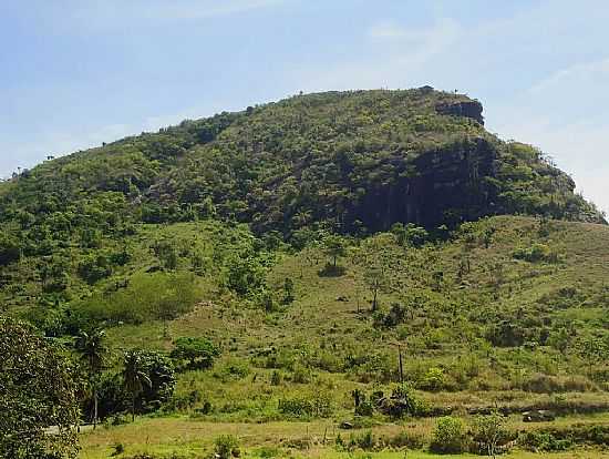 CAJUEIRO-AL-MONTANHAS DE CAJUEIRO-FOTO:TONICAVALCANTE - CAJUEIRO - AL