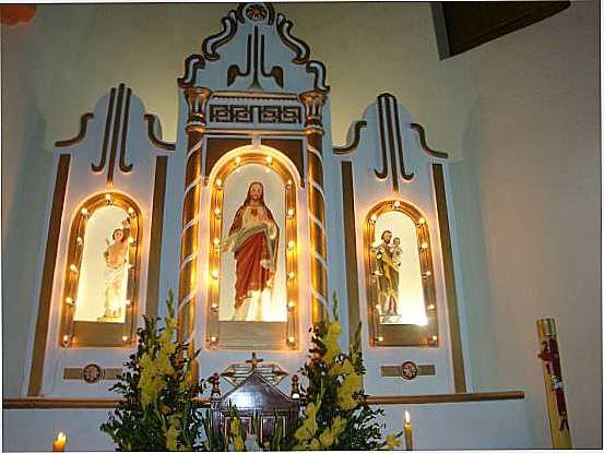 INTERIOR DA IGREJA N S DOS REMDIOS, POR EDILIO ANDRADE - JABITACA - PE