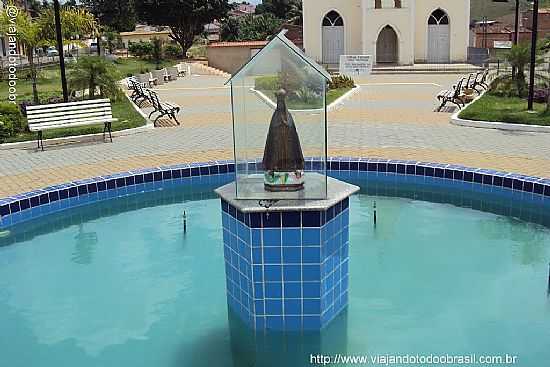 IMAGEM NO CHAFARIZ DA PRAA DA IGREJA DE N.SRA.APARECIDA EM JAQUEIRA-PE-FOTO:SERGIO FALCETTI - JAQUEIRA - PE