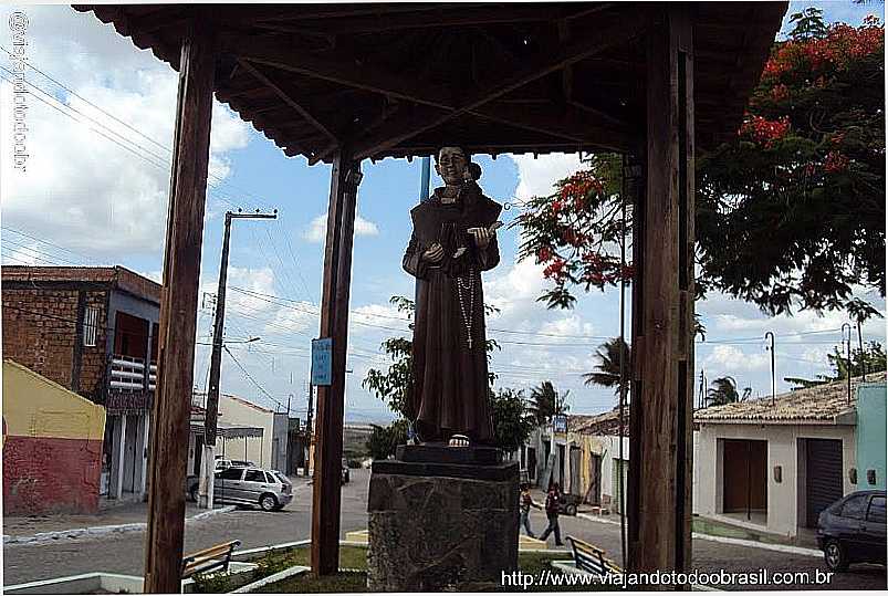 JUREMA-PE-IMAGEM EM HOMENAGEM  SANTO ANTNIO NO DISTRITO DE QUEIMADA-FOTO:SERGIO FALCETTI - JUREMA - PE