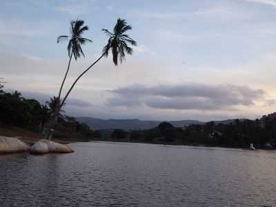 VISTA PARCIAL DA LAGOA, POR RAFAEL TADEU SOARES - LAGOA DOS GATOS - PE