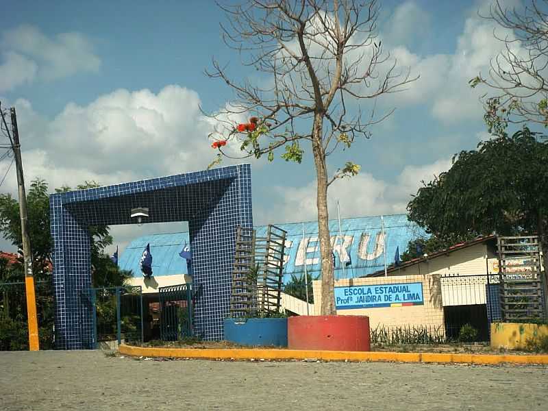 LIMOEIRO-PE-ESCOLA ESTADUAL-FOTO:JORGE HIRATA - LIMOEIRO - PE