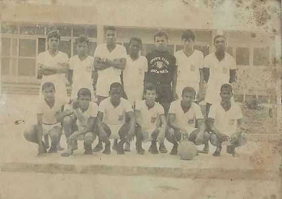 ESPORTE CLUB CRUZ DE MALTA,EM BERIMBAU,CONCEIO DO JACUPE-BA-FOTO:JACUIPENOTICIAS. - CONCEIO DO JACUPE - BA