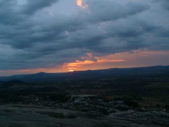 PEDRA-PE, POR FLVIO CAVALCANTI - PEDRA - PE