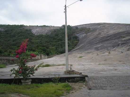 PEDRA-PE, POR FLVIO CAVALCANTI - PEDRA - PE