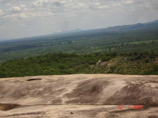 PEDRA/ PE, POR ONAGELA ARCOVERDE CARNEIRO DA SILVA - PEDRA - PE