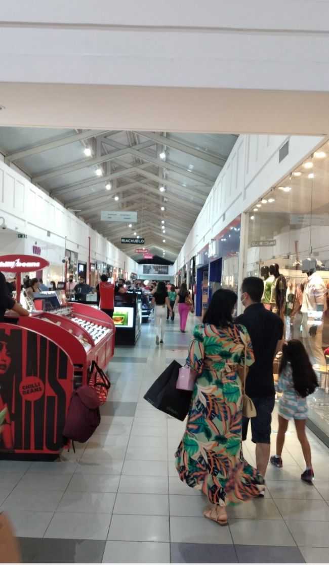 INTERIOR DO RIVER SHOPPING PETROLINA, POR ANTONIO CCERO DA SILVA GUIA - PETROLINA - PE