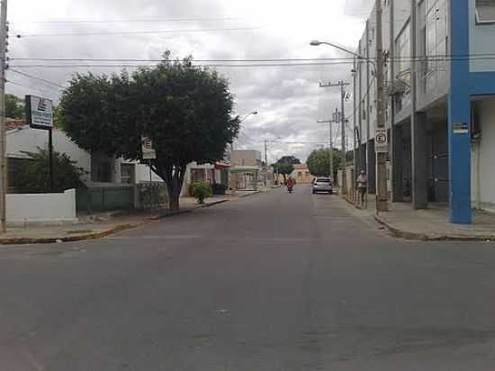 RUA CASTRO ALVES,CENTRO,PETROLINA-FOTO:JORGE HIRATA - PETROLINA - PE