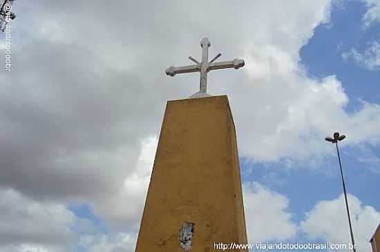 CRUZEIRO DA CAPELA DE SANTA RITA EM QUIPAP-PE-FOTO:SERGIO FALCETTI - QUIPAP - PE