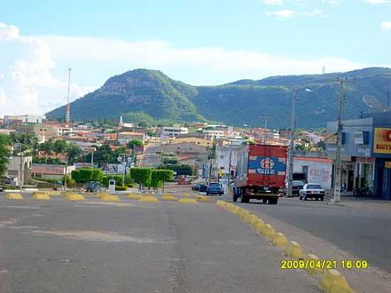 RUA JOAQUIM SAMPAIO EM SALGUEIRO-FOTO:SALGUEIRENSEAMADOR - SALGUEIRO - PE