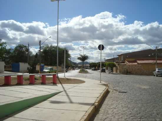 RUA GETLIO VARGAS , POR SALGUEIRENSE - SALGUEIRO - PE