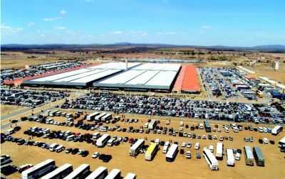 ESSE  O NOVO ENDEREO DA FEIRA DA SULANCA, MODA CENTER SANTA CRUZ, O MAIOR PARQUE DE FEIRAS DA AMRICA LATINA.DE ONDE SAI O SUSTENTO DE QUASE TODA A , POR LUCINALVA GOMES DA SILVA - SANTA CRUZ DO CAPIBARIBE - PE