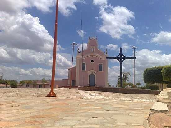 IGREJA-FOTO:FWELBER - SANTA MARIA DA BOA VISTA - PE