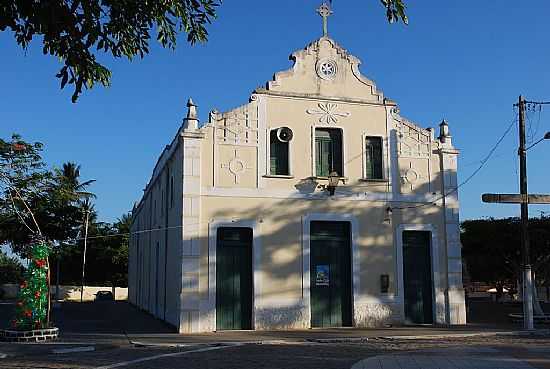 IGREJA NO POVOADO DE RETIRO EM CORAO DE MARIA-BA-FOTO:NANDE - CORAO DE MARIA - BA